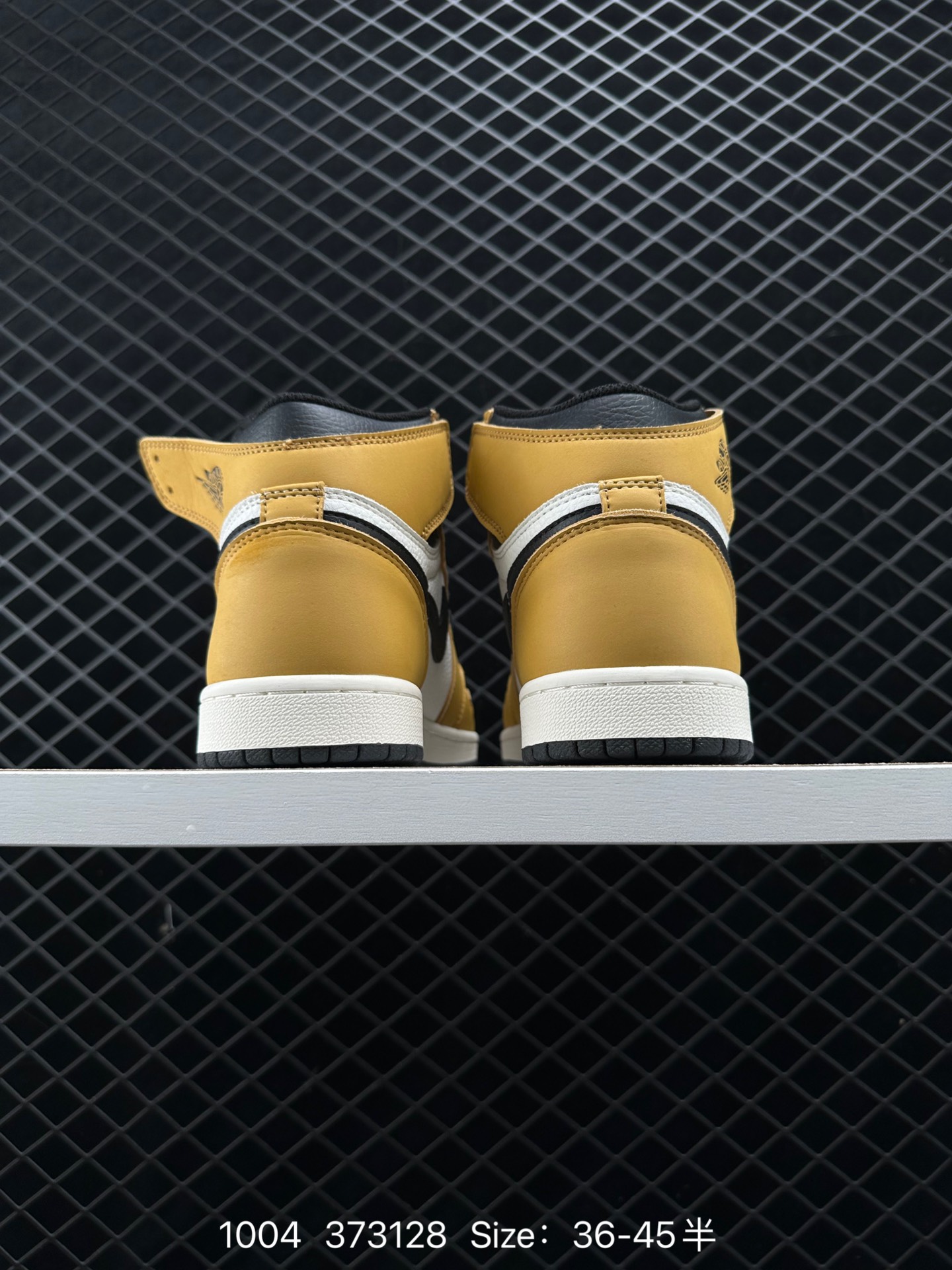 Air Jordan 1 Retro High “Rookie of the Year”